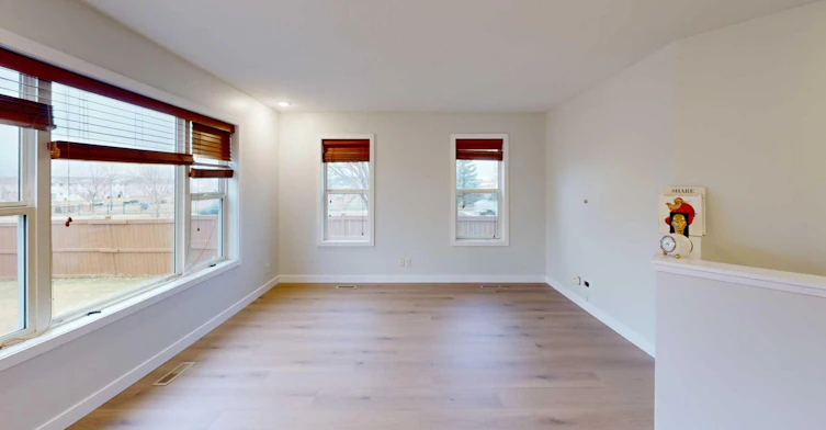 3 Aberdeen Road W, Lethbridge, AB, T1J 4Y5 - 3
