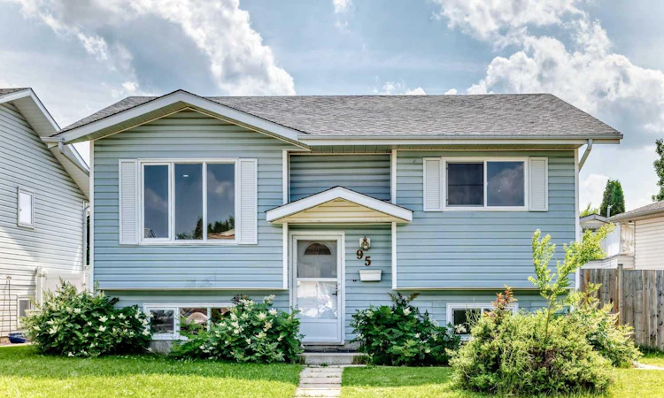 95 Eversole Crescent