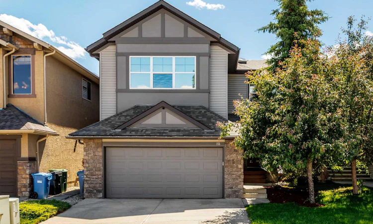 156 Everoak Close SW