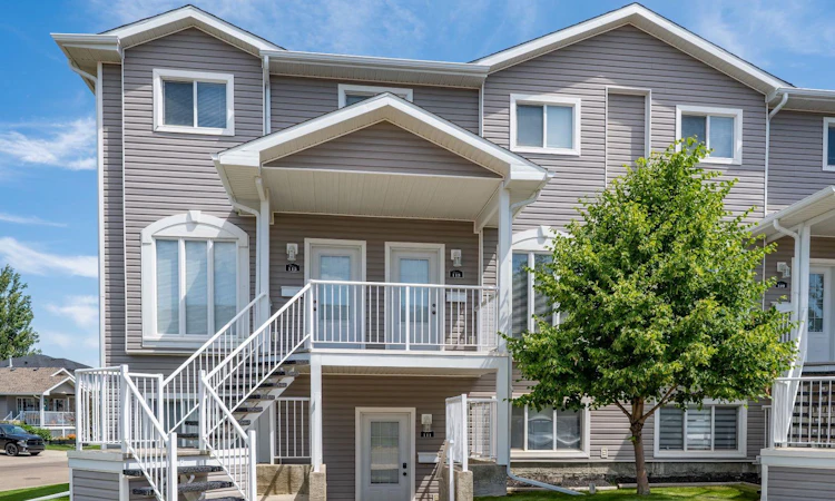 113 Somerset Lane SE