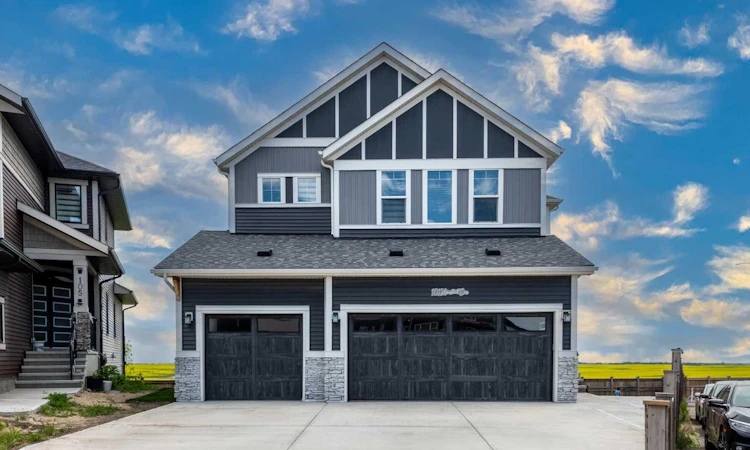 101 Homestead Crescent NE