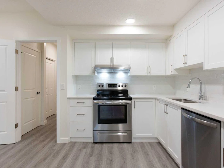 112 Lucas Street NW, Calgary, AB, T3P 1R6 - 22
