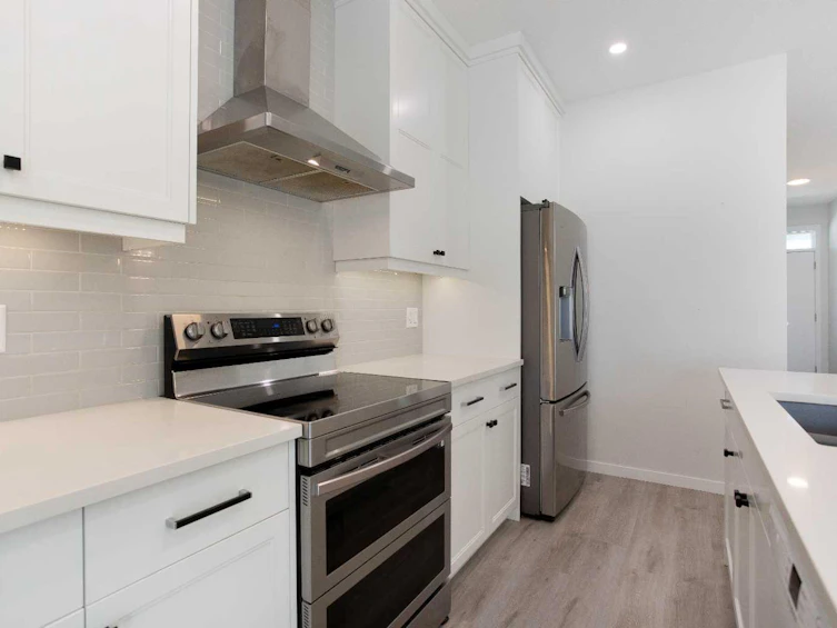 112 Lucas Street NW, Calgary, AB, T3P 1R6 - 5