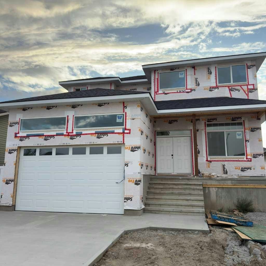 918 Memorial Drive SE, Redcliff, AB, T0J 2P0