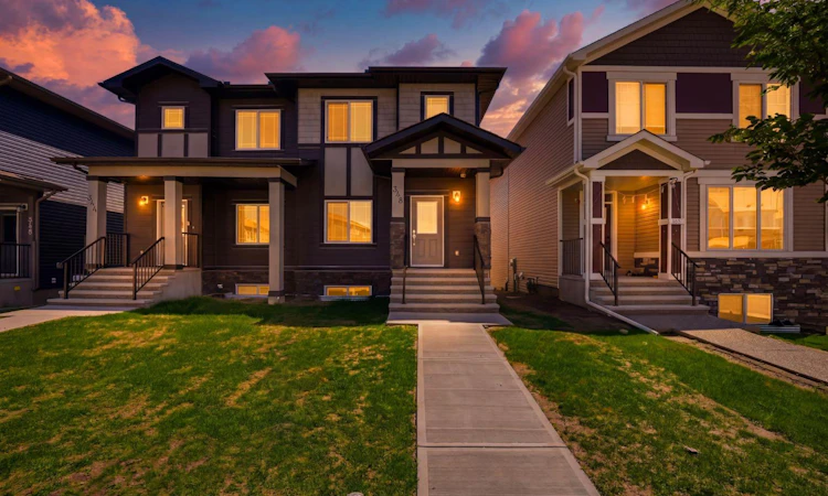 348 Cornerbrook Drive NE