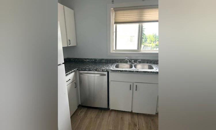 301-600 Signal Road