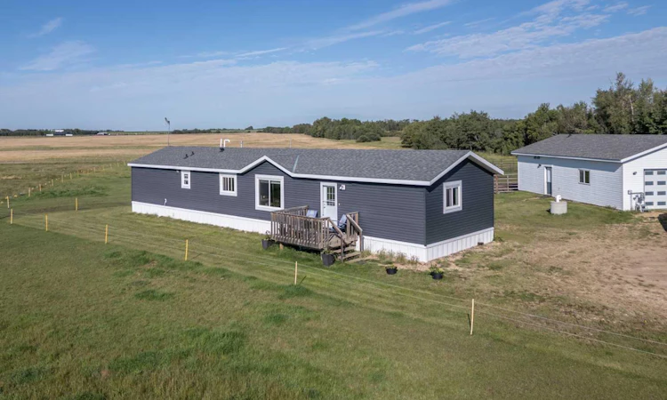 48040 Range 212 Road