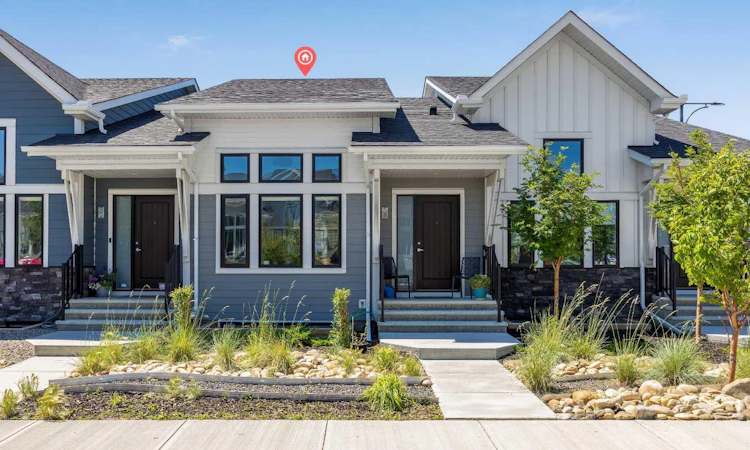 54 Iris Crescent