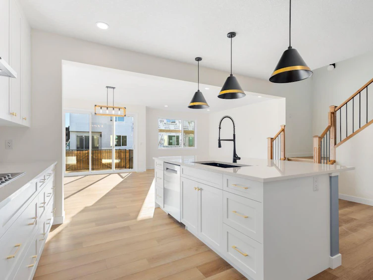 53 Versant Point SW, Calgary, AB, T2Y 0X1 - 5