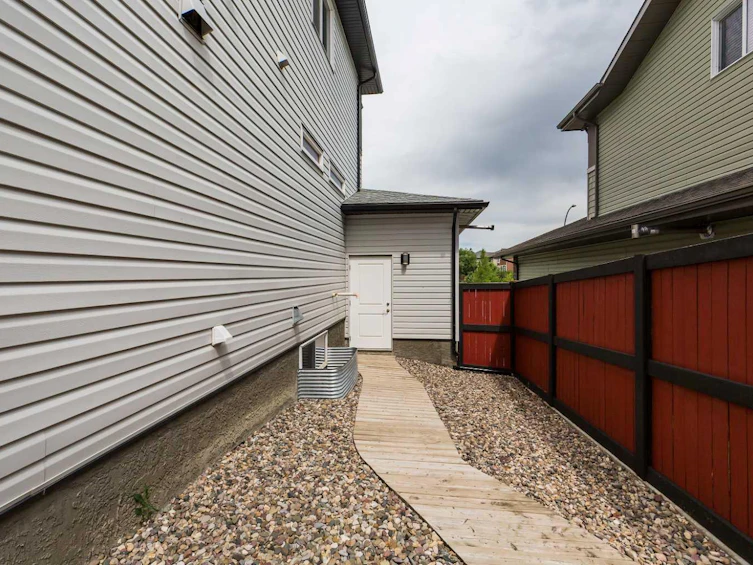 180 Firelight Way W, Lethbridge, AB, T1J 4B2 - 36