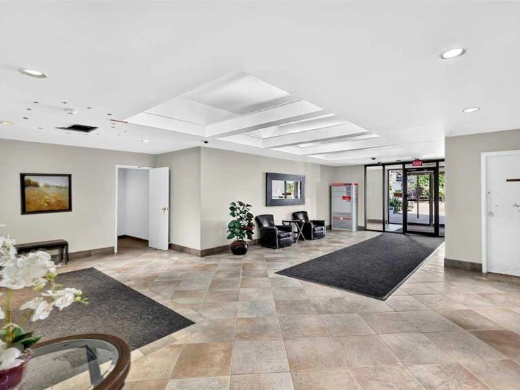 204-1011 12 Avenue SW, Calgary, AB, T2R 0J5 - 2