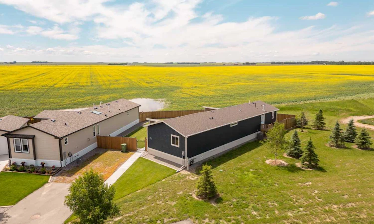 2037 Sunflower Crescent