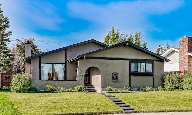 131 Cedarpark Drive SW