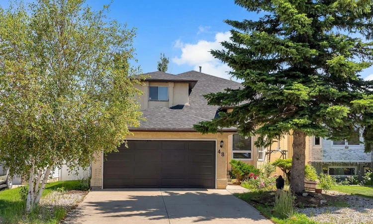 48 Millview Way SW