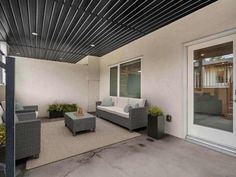 2032 37 Avenue SW, Calgary, AB, T2T 2H5 - 44
