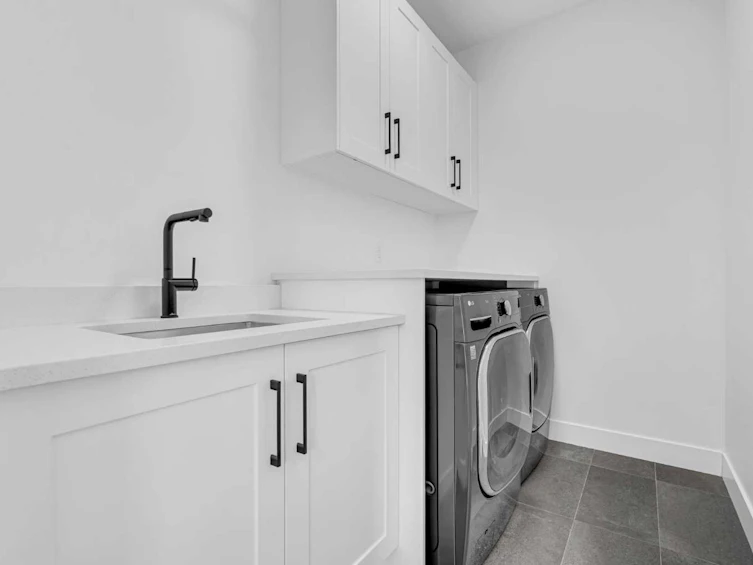 2032 37 Avenue SW, Calgary, AB, T2T 2H5 - 35