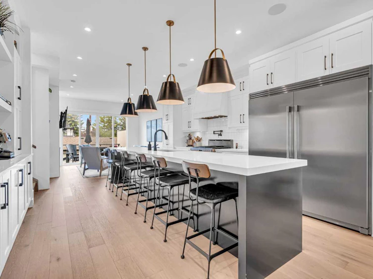 2032 37 Avenue SW, Calgary, AB, T2T 2H5 - 6