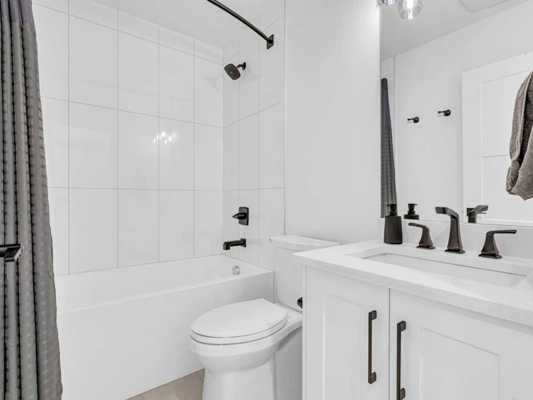 2032 37 Avenue SW, Calgary, AB, T2T 2H5 - 42