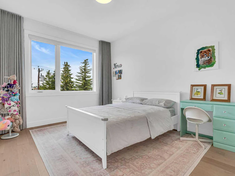 2032 37 Avenue SW, Calgary, AB, T2T 2H5 - 31