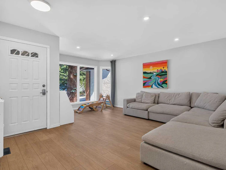51 Millbank Court SW, Calgary, AB, T2Y 2C9 - 2