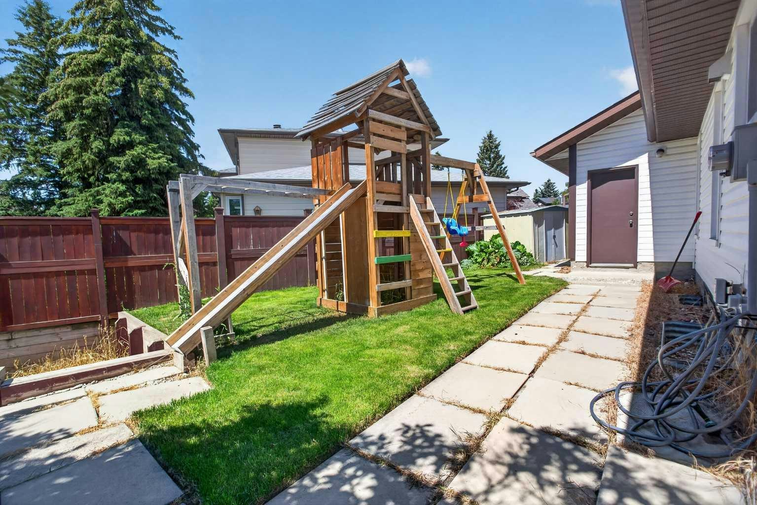 51 Millbank Court SW, Calgary, AB, T2Y 2C9 - 35