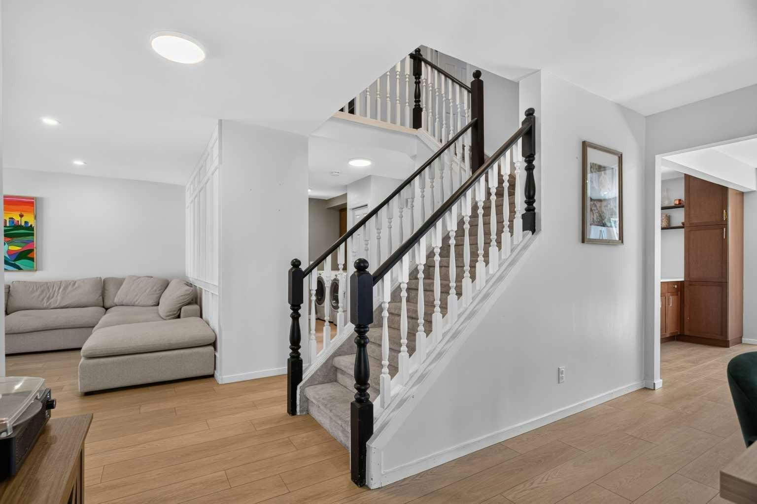 51 Millbank Court SW, Calgary, AB, T2Y 2C9 - 10