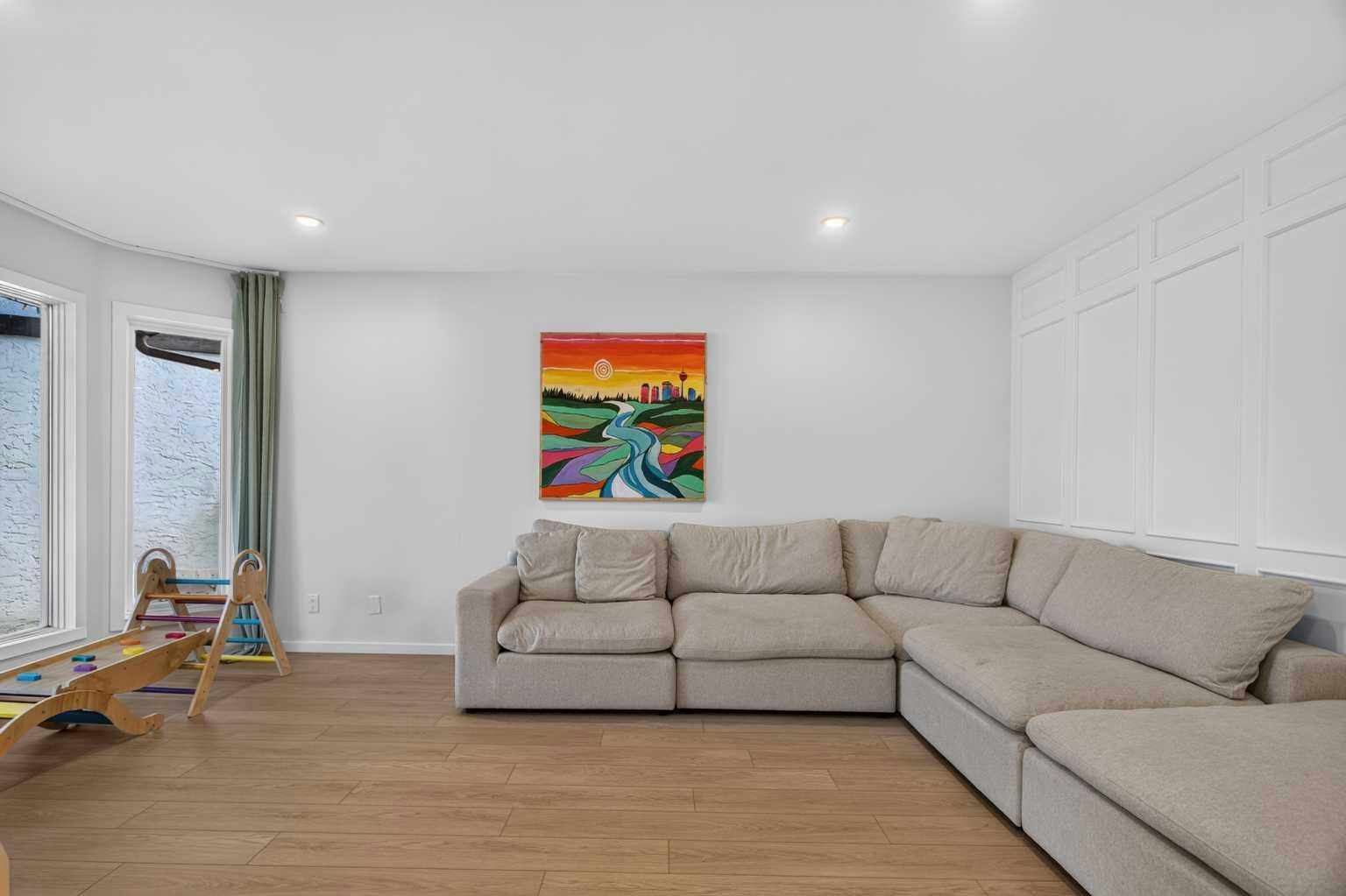 51 Millbank Court SW, Calgary, AB, T2Y 2C9 - 6