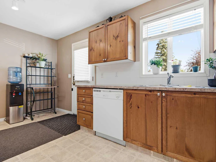 147-33 Donlevy Avenue, Red Deer, AB, T4R 3B6 - 13