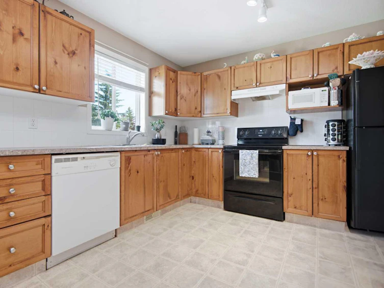 147-33 Donlevy Avenue, Red Deer, AB, T4R 3B6 - 11