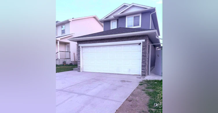 960 Taradale Dr, Calgary, AB, T3J 0E7
