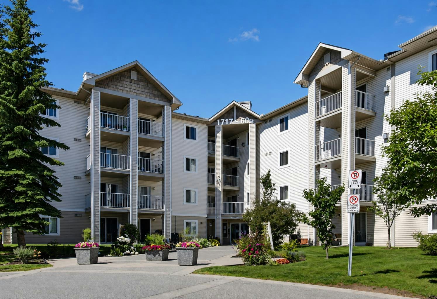 419-1717 60 Street SE, Calgary, AB, T2A 7Y7