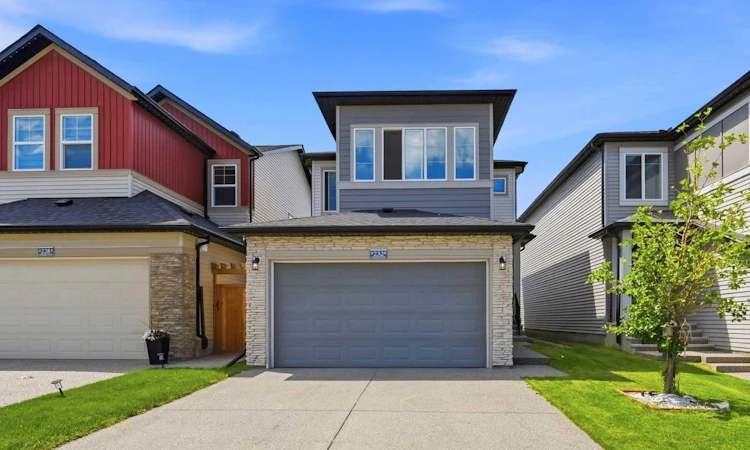 232 Cornerbrook Common NE