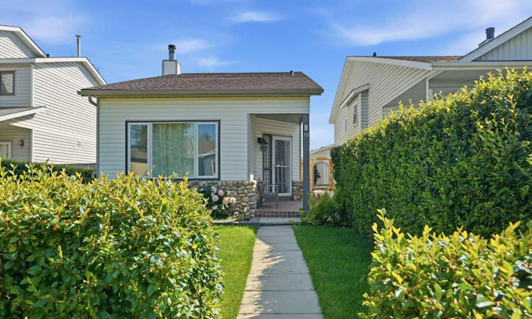 19 Millcrest Way SW