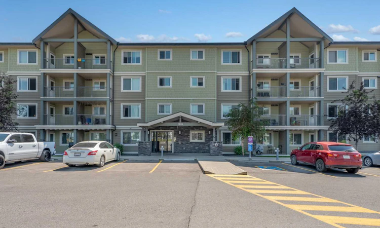 2404-181 Skyview Ranch Manor NE