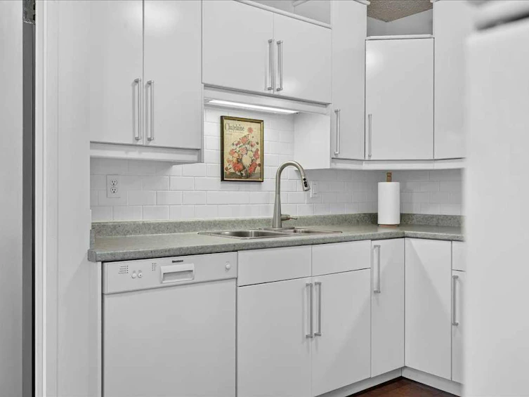401-1107 15 Avenue SW, Calgary, AB, T2R 0S8 - 17