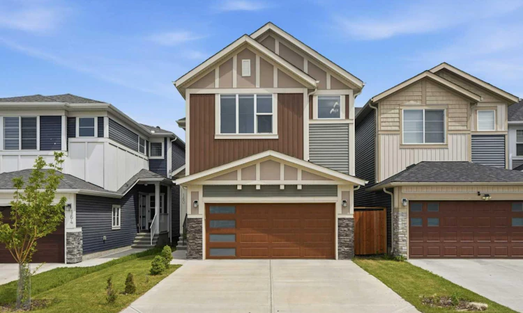 160 Homestead Grove NE