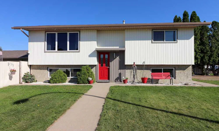 2195 Southview Drive SE