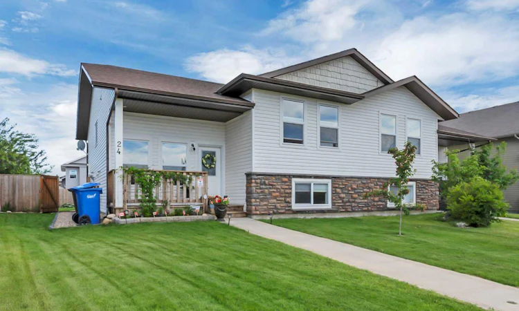 24 Heron Court