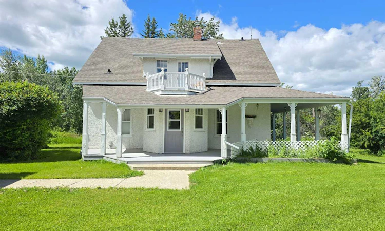 240069 Township Road 834