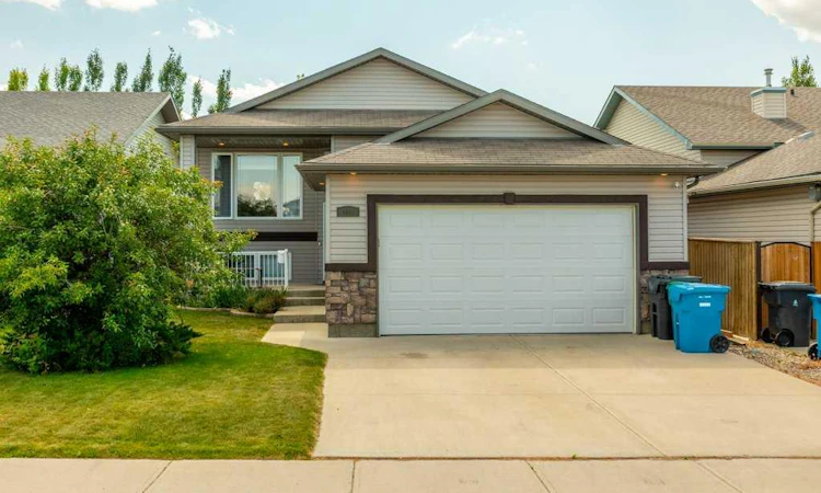 441 Edinburgh Road W