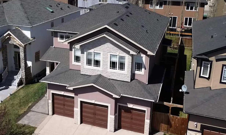 120 Kinniburgh Circle