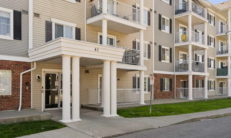 2106-43 Country Village Lane NE