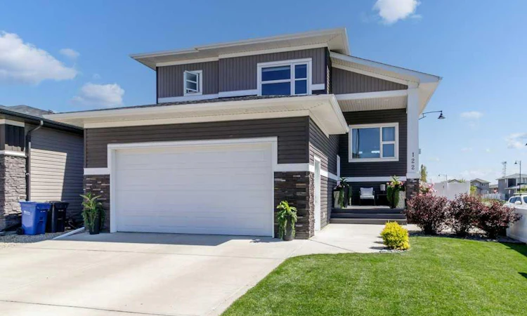 122 Lundberg Crescent