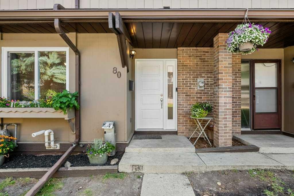 80-1055 72 Avenue NW, Calgary, AB, T2K 5S4