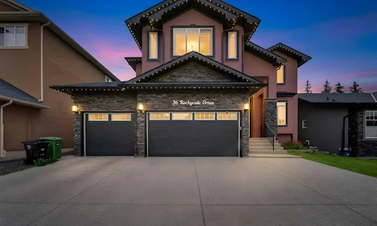 36 Rockyvale Green NW