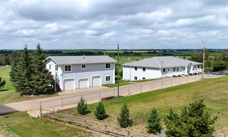 4-41207 Range Road 263