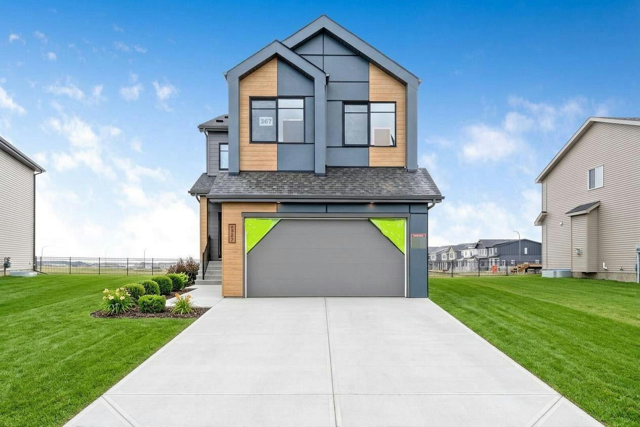 367 Heartwood Gardens SE, Calgary, AB, T3M 2K1