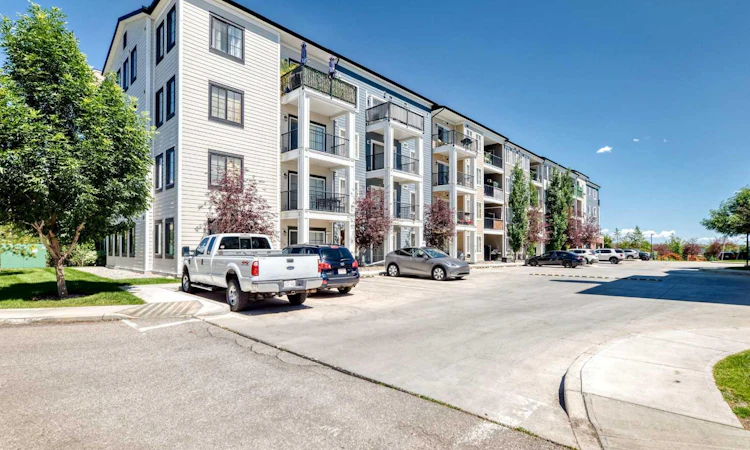 4207-215 Legacy Boulevard SE