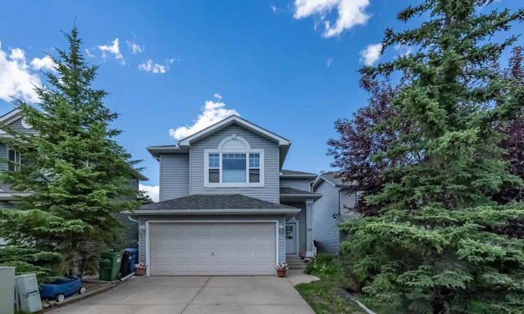 203 Coville Close NE