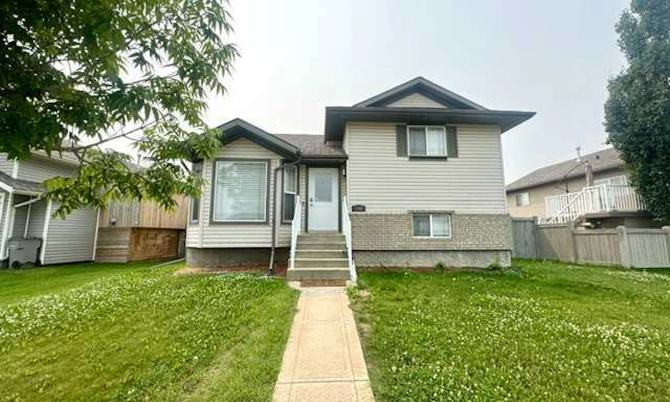 140 Pinnacle Boulevard